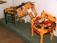 2004 duben Horácké muzeum - Výtvarné židle